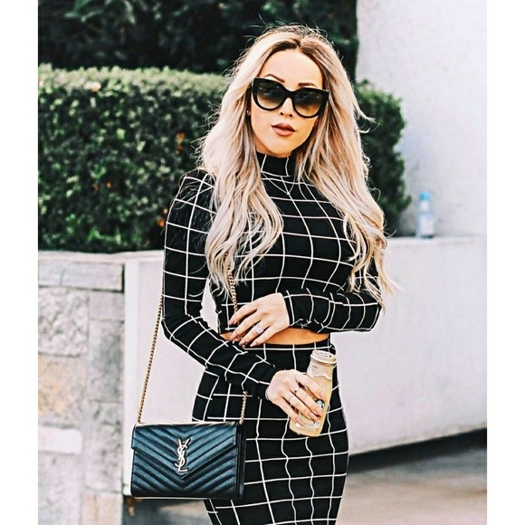 🌿LAST ONE🌿VIVA | Black Crop Top & Pencil Skirt - Picture 2 of 8